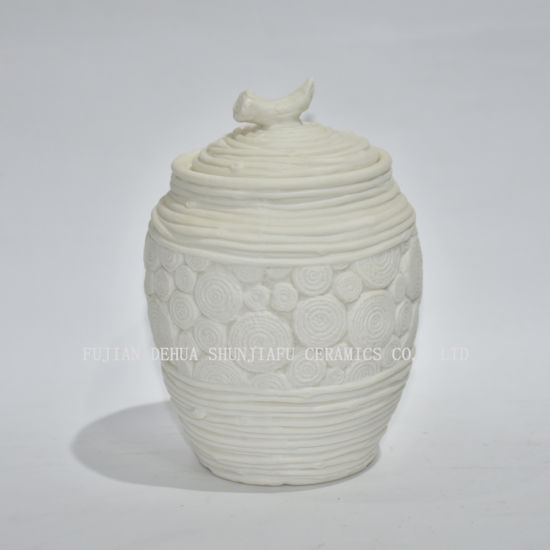 Bote de cerámica blanca, un buen asistente de almacenamiento para la decoración del hogar