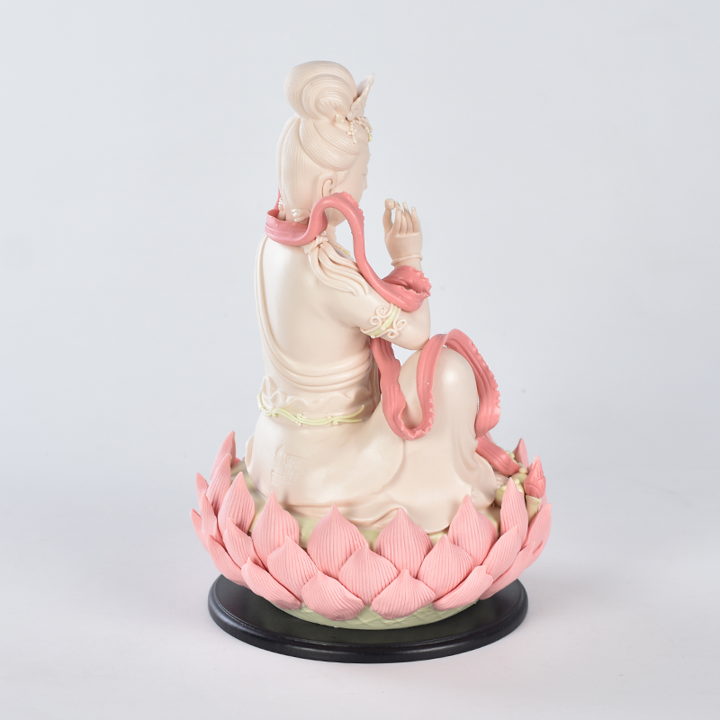 Estatua de cerámica de Buda Guanyin
