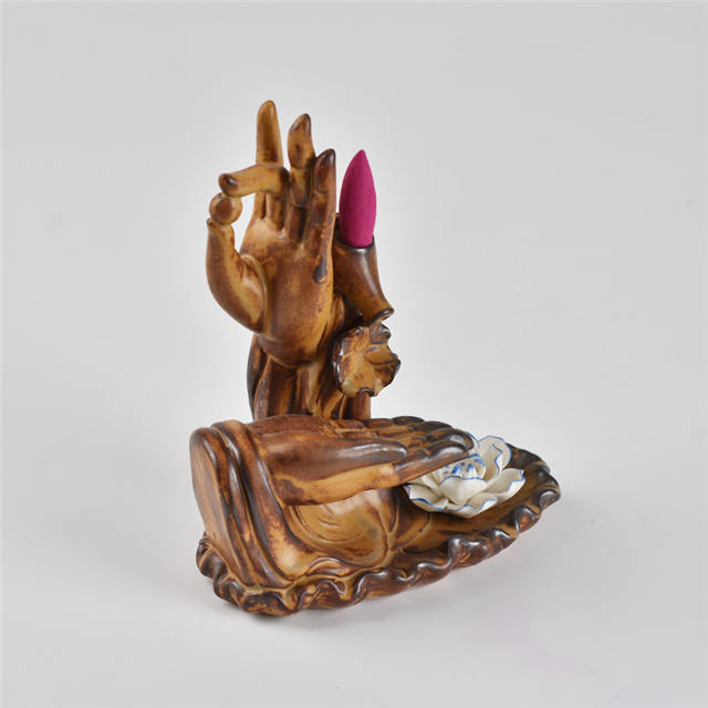 Color marrón con ambas manos de Buda Estilo de flor Flujo de fondo Incensario de cerámica Quemador de incienso de flujo de cerámica