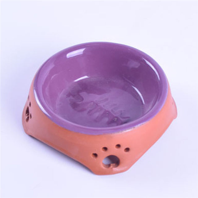 Corte las huellas en el fondo del recipiente Hueso de pescado tallado Alimentador de cerámica para mascotas Recipiente de cerámica para perros