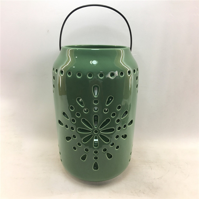 Decoración del equipamiento del hogar Estilo de forma de tira de cilindro de cerámica verde Linterna de cerámica de huracán